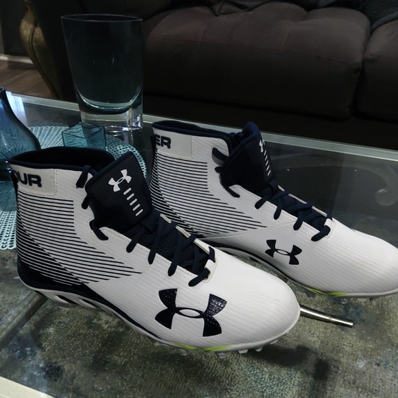 CLEARANCE /Make an offer! Under Armour Cleats sz 14 - Picture 3 of 7